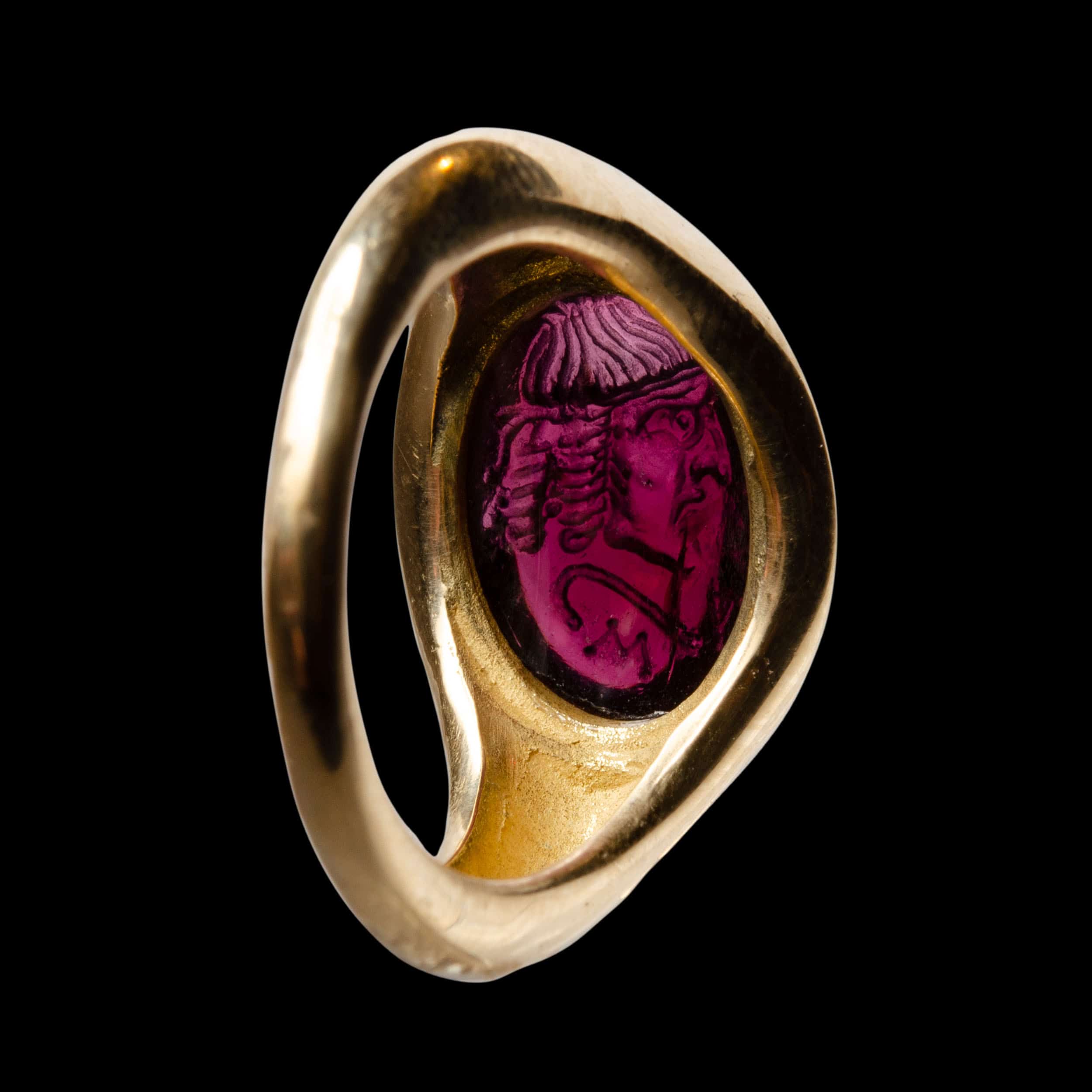 Buy Ancient Roman Garnet Intaglio Gold Ring Online in India - Etsy
