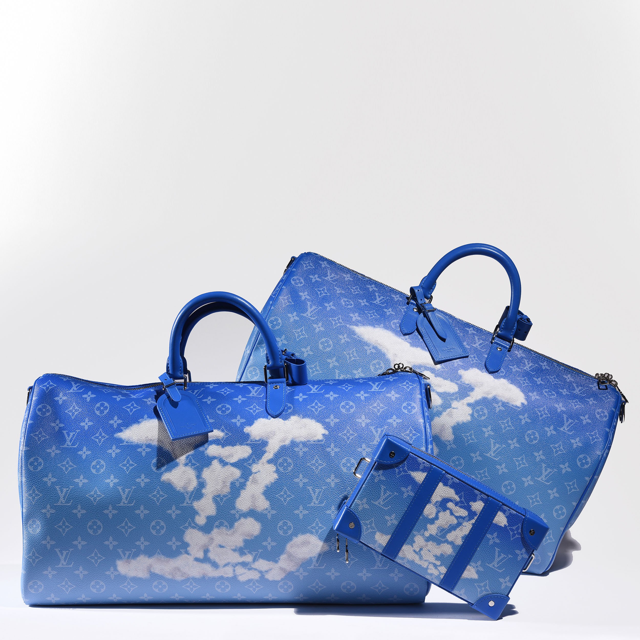 Louis Vuitton Virgil Abloh Blue And White Cowhide Everyday LV Double Card  Holder, 2021 Available For Immediate Sale At Sotheby's