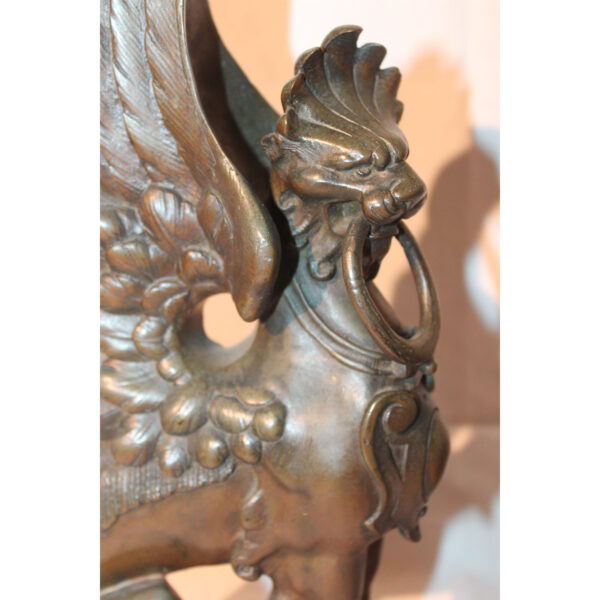 Paire de griffons assis – Image 3