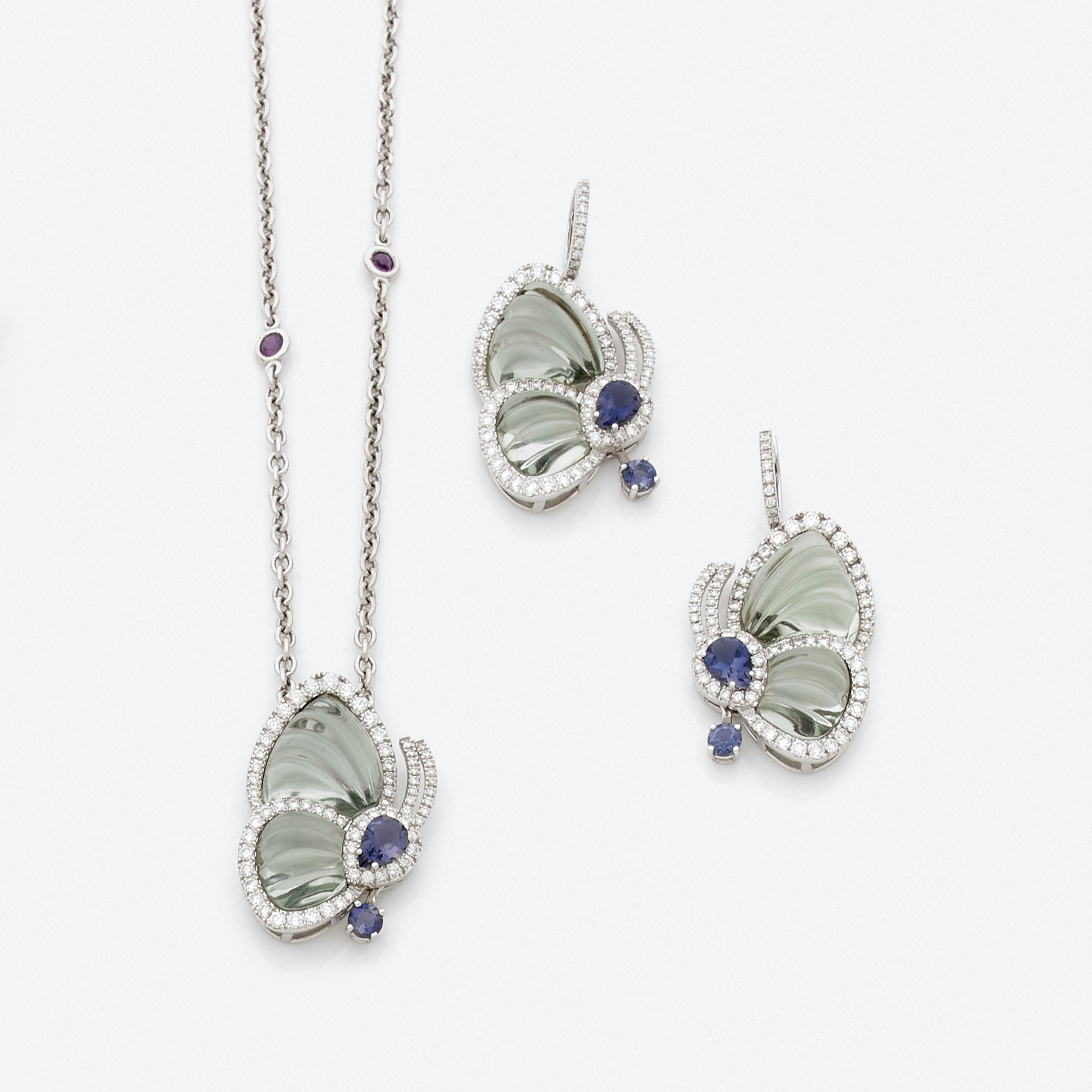 Jacob & Co. - The stunning Sapphire Diamond Necklace comes with