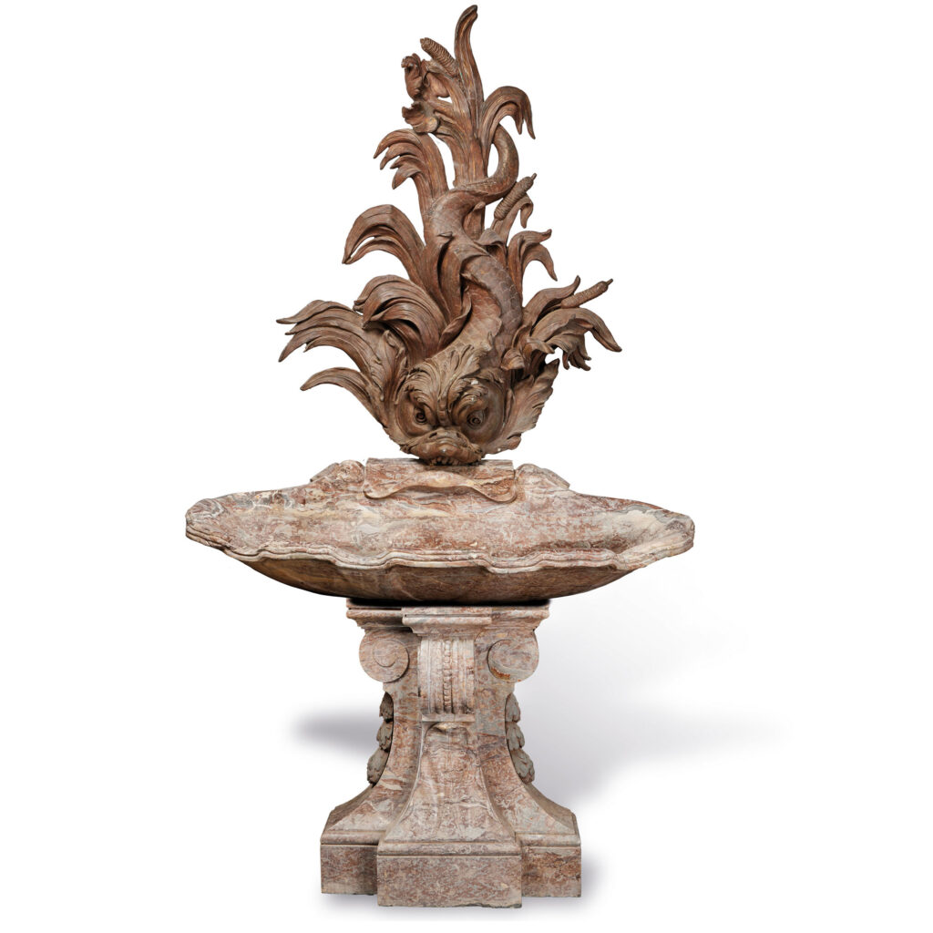 Une fontaine spectaculaire d'époque 18ème en marbre et fonte de fer adjugée 39.000 €