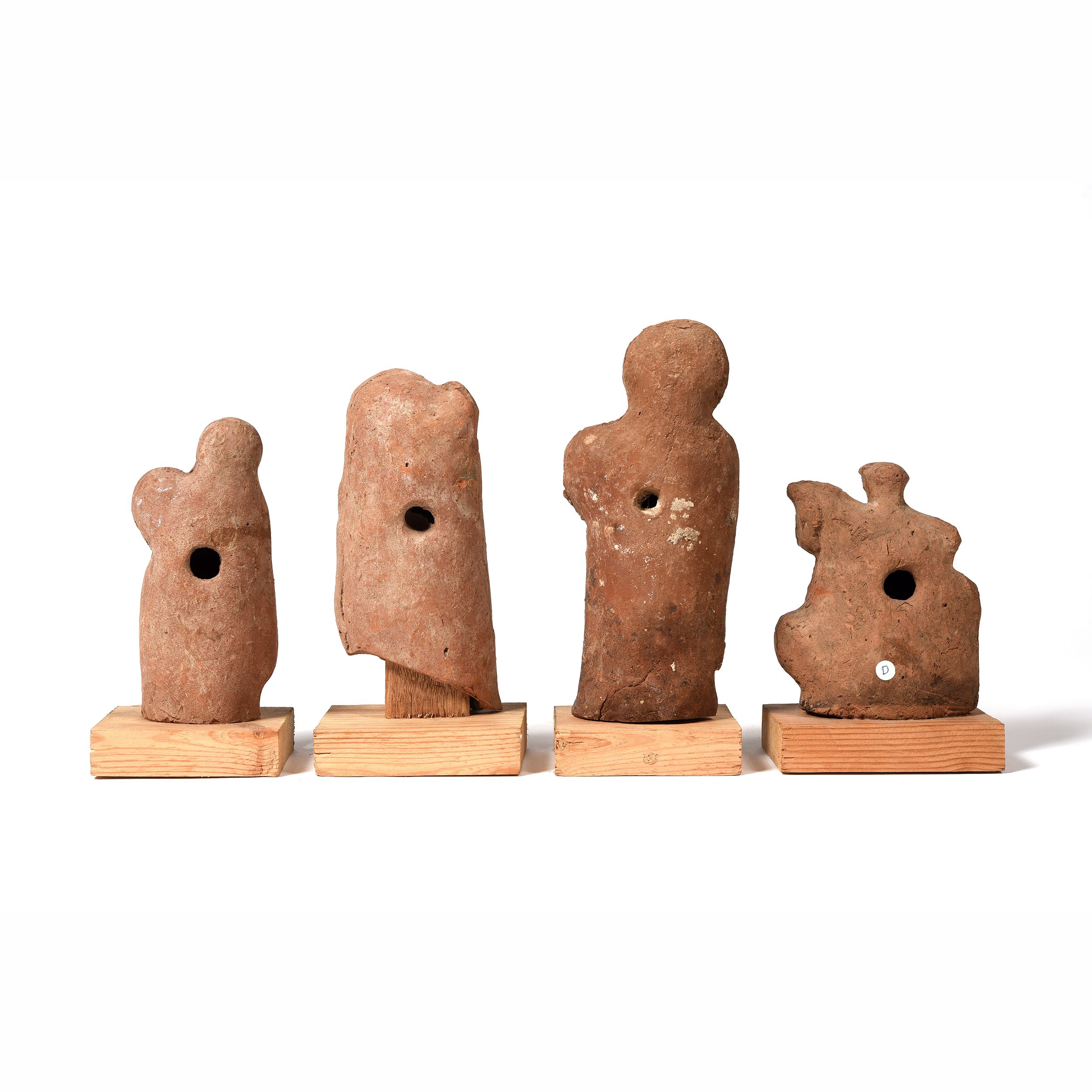 LOT DE 4 STATUETTES EX VOTO – Image 2